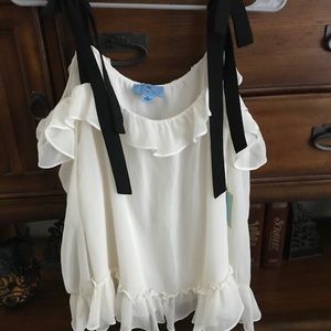 NWT CeCe White Blouse